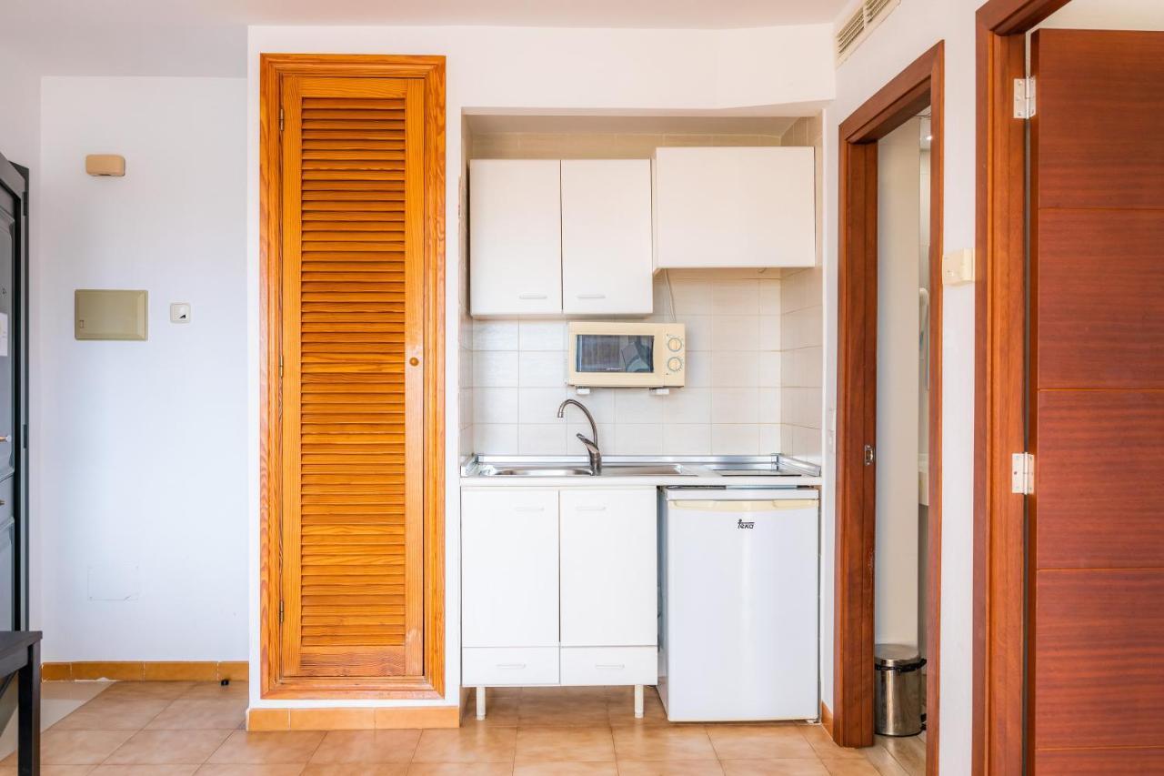 Apto Con Terraza 104 Кала Милор Екстериор снимка